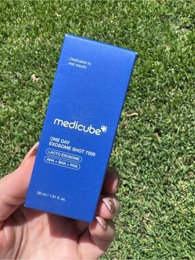 MEDICUBE One Day Exosome Shot 7500 Pore Serum 30ml K-Beauty New Sealed